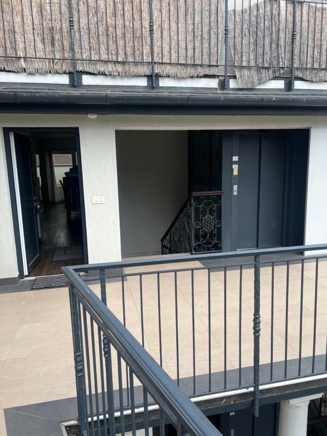Erkel Rooftop Suites Budapeste Exterior foto